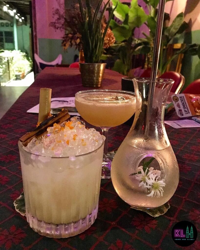 Hidden Bar in a Pre-War Building in KL!