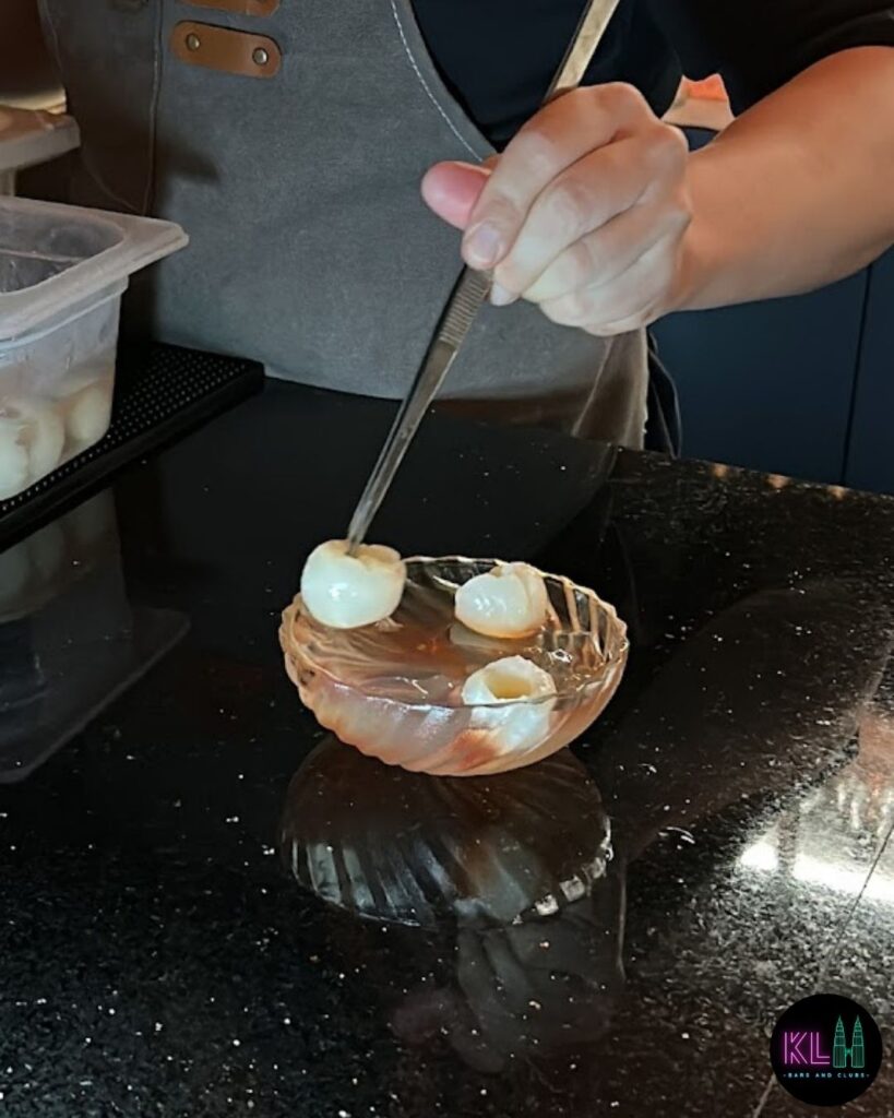 Alcoholic Tau Fu Fa in This KL Bar!