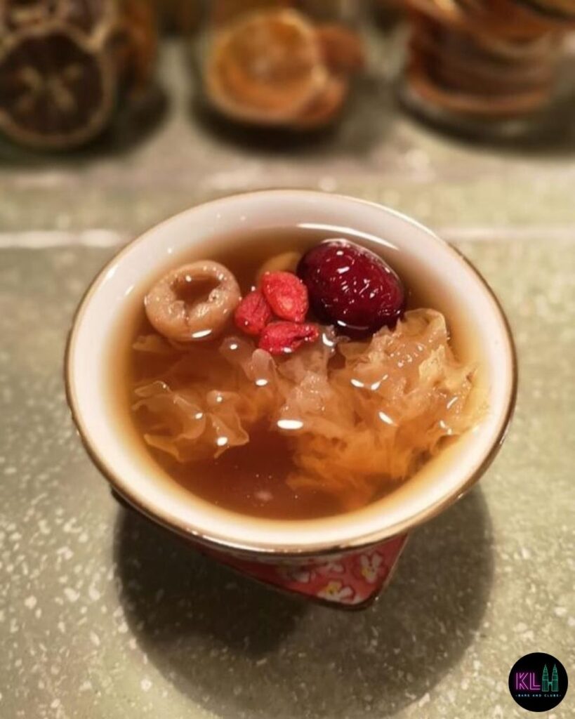 TTDI Cocktail Bar With Alcoholic Tong Sui & Tau Fu Fa!